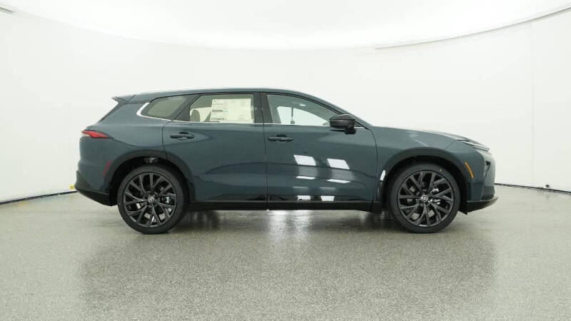 2025 Toyota Crown Signia Limited