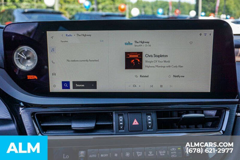 2024 Lexus ES 300h Luxury