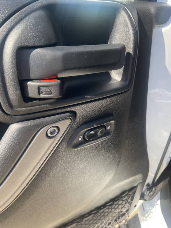 2017 Jeep Wrangler Unlimited Sport RHD