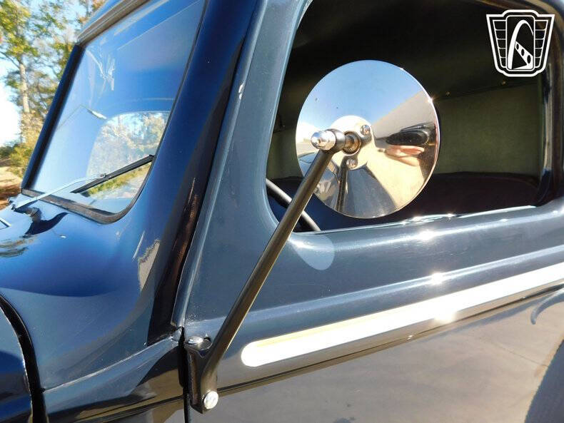 1946 Ford F-100