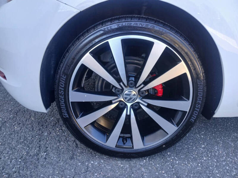 2014 Volkswagen Beetle Convertible R-Line PZEV