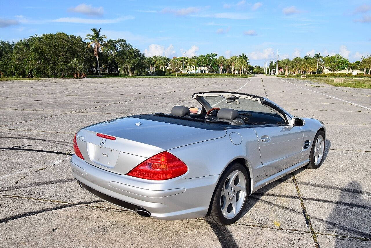 2005 Mercedes-Benz SL-Class 9