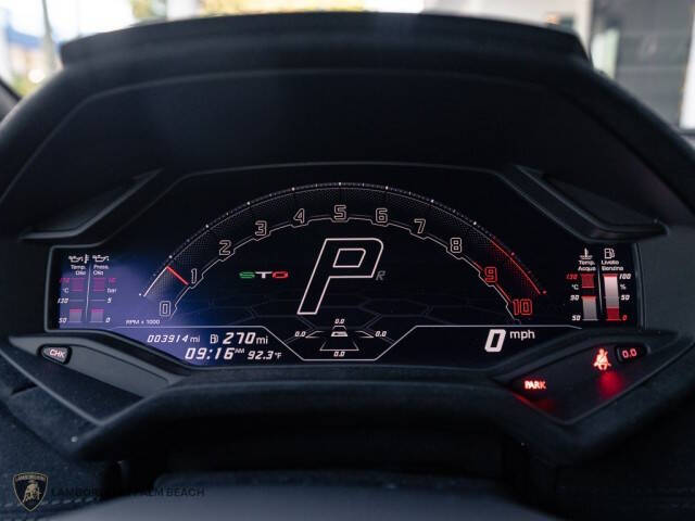 2024 Lamborghini Huracan STO