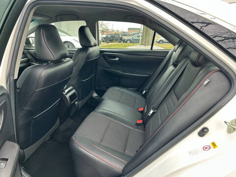 2017 Toyota Camry SE