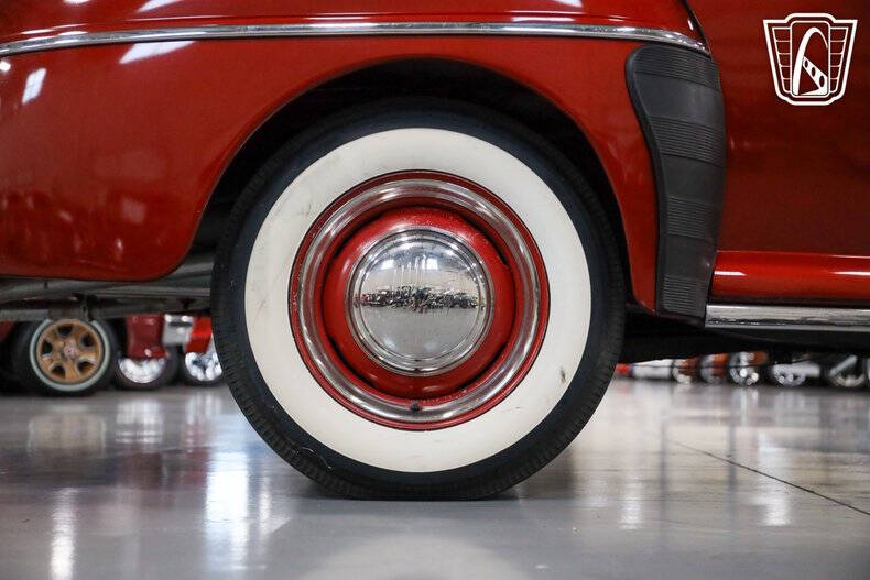 1947 Ford Deluxe