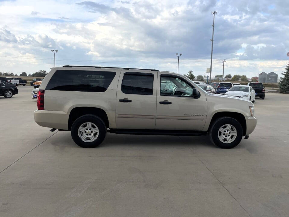 2007 Chevrolet Suburban for sale at Cresco Motor Company in Cresco, IA