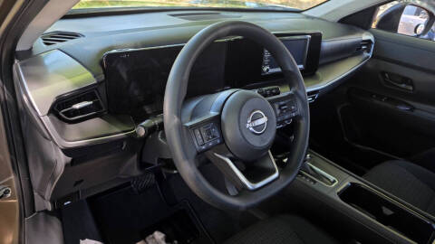 2025 Nissan Kicks S