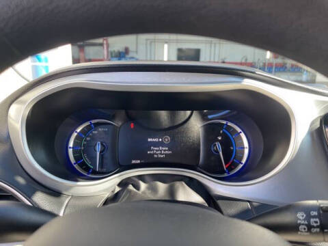 2017 Chrysler Pacifica Hybrid Touring Plus