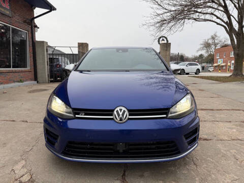 2016 Volkswagen Golf R 4Motion