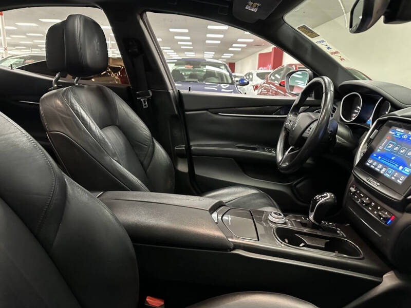 2017 Maserati Ghibli