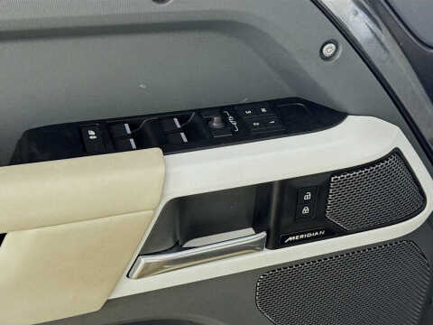 2023 Land Rover Defender