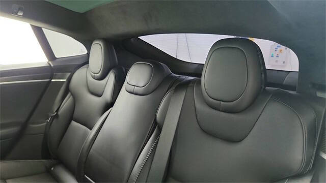 2023 Tesla Model S Plaid