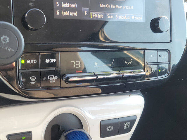 2016 Toyota Prius Two