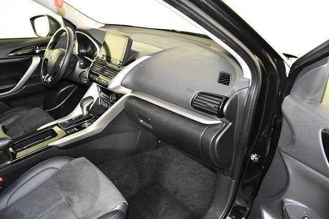 2025 Mitsubishi Eclipse Cross SE