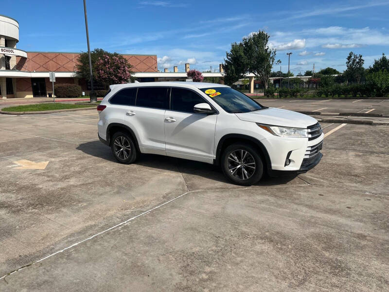 2017 Toyota Highlander LE Plus