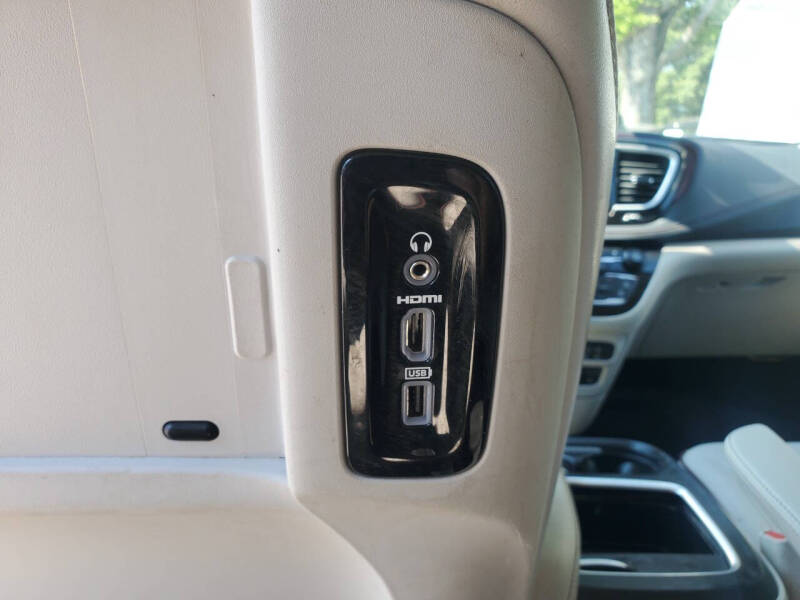 2017 Chrysler Pacifica Limited