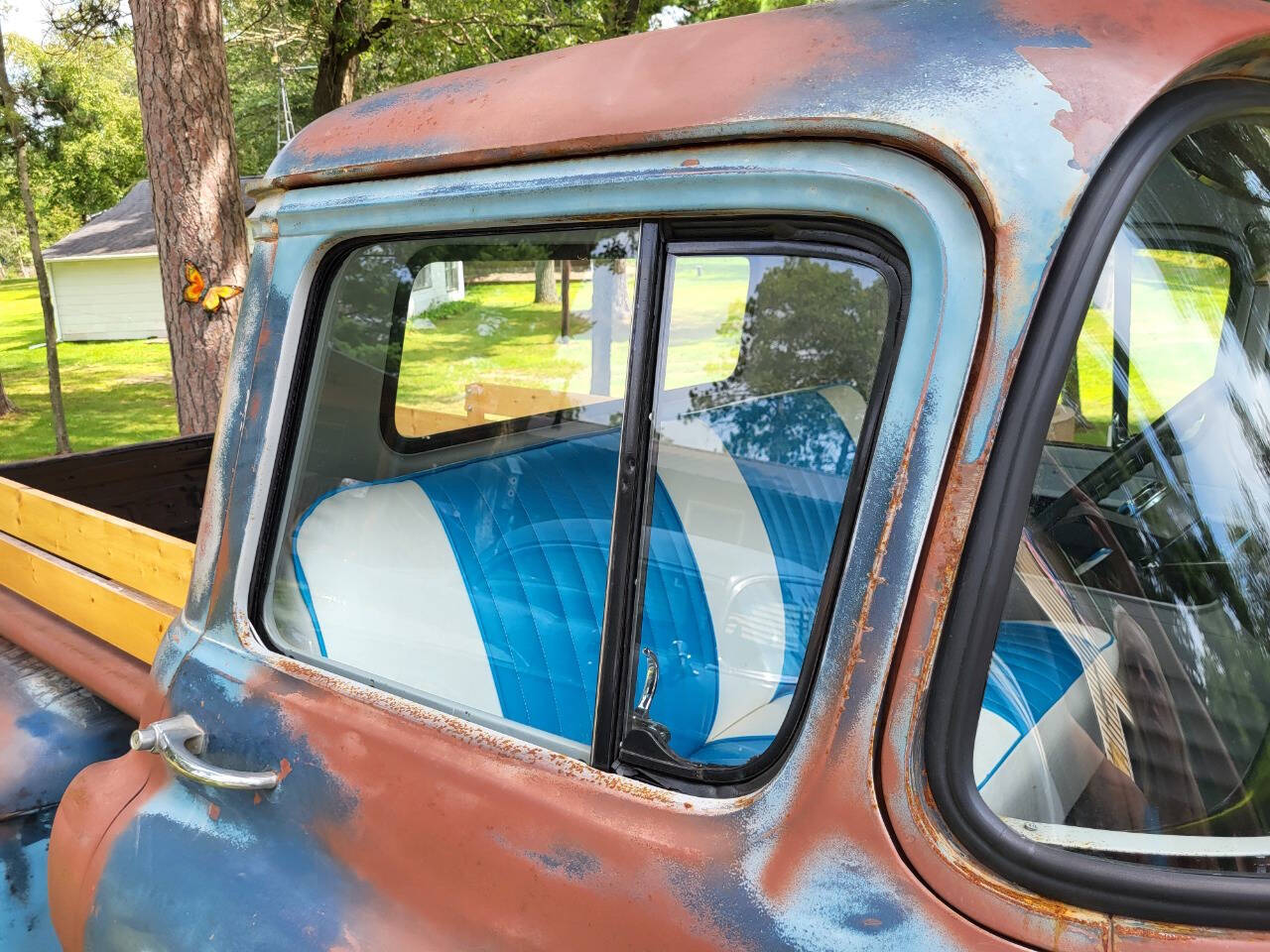 1957 Chevrolet 3100 115