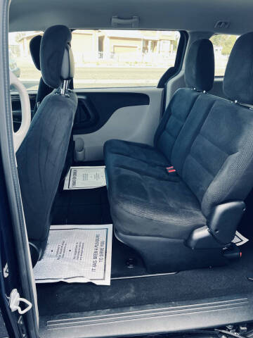 2017 Dodge Grand Caravan SE