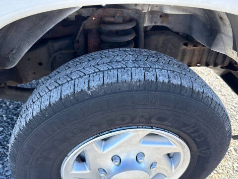 2011 Ford E-Series E-350 SD