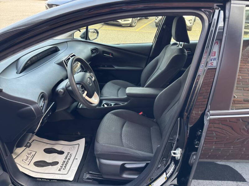 2018 Toyota Prius Two