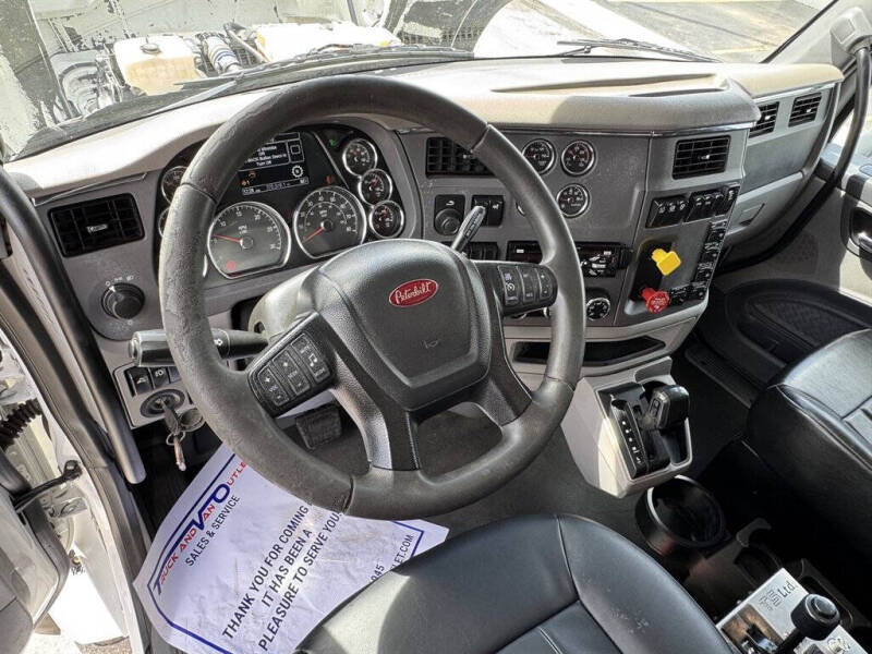 2017 Peterbilt 567