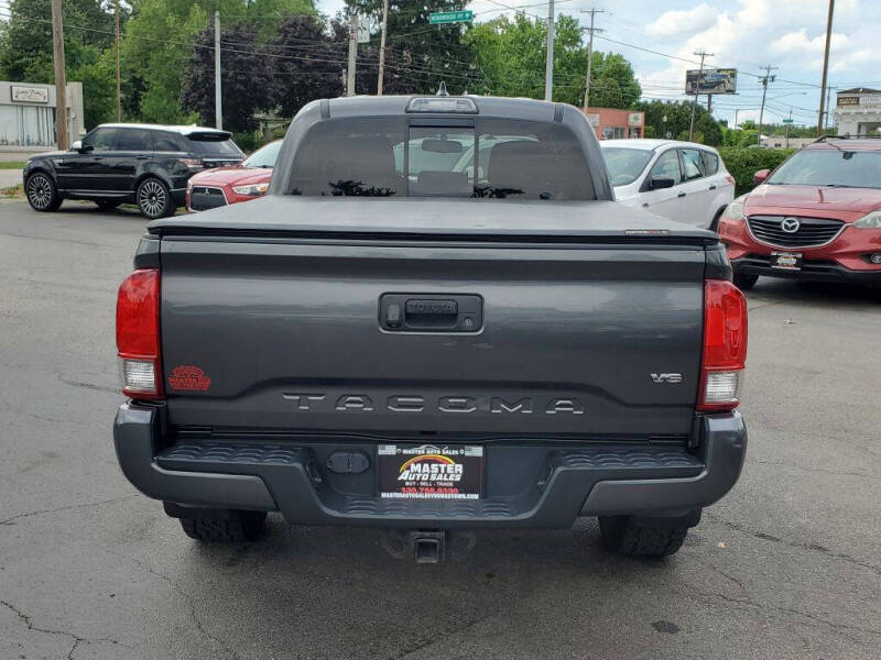 2017 Toyota Tacoma