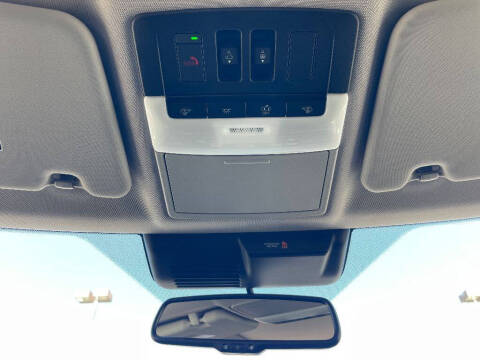 2025 Mitsubishi Outlander PHEV SEL