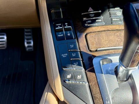 2016 Porsche Cayenne S E-Hybrid