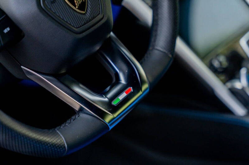 2020 Lamborghini Urus