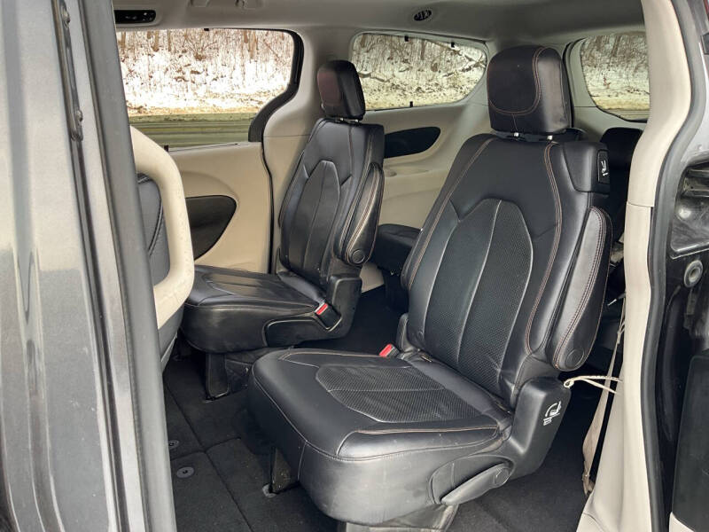 2018 Chrysler Pacifica Touring L
