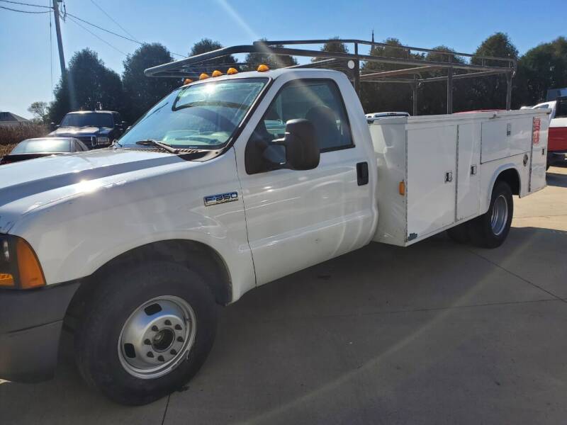 2006 Ford F-350 Super Duty for sale at The Auto Shoppe Inc. in New Vienna IA