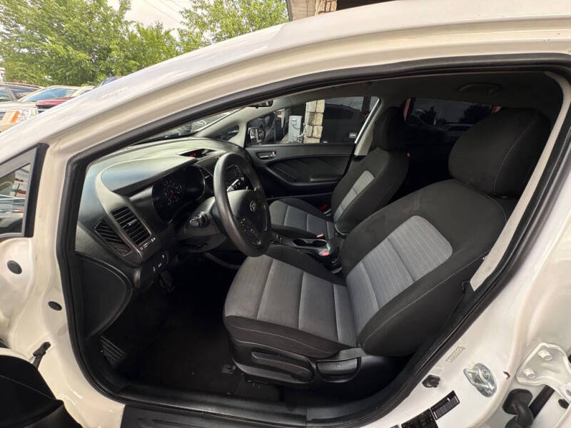 2016 Kia Forte5 LX