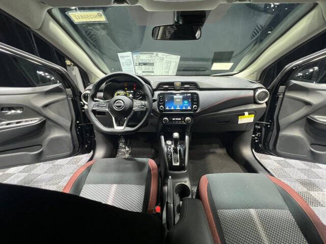 2025 Nissan Versa SR