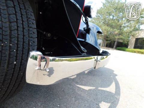 1933 Chevrolet Apache