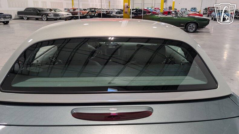 2004 Ford Thunderbird
