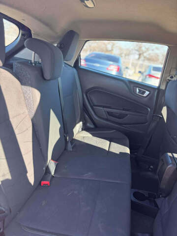 2015 Ford Fiesta SE