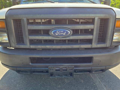 2011 Ford E-Series E-350 SD