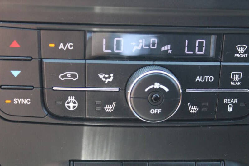 2016 Dodge Grand Caravan SXT Plus