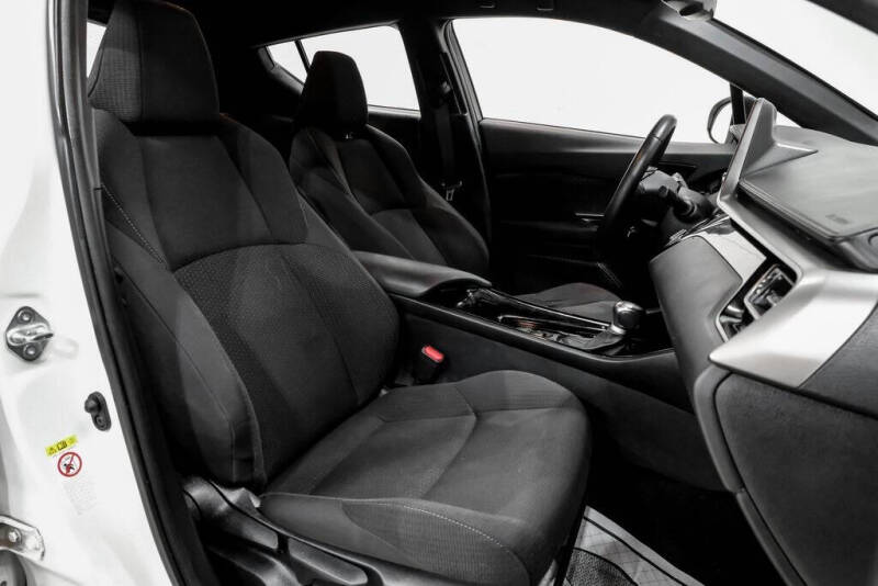 2019 Toyota C-HR XLE