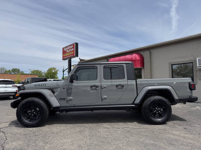 2022 Jeep Gladiator Willys
