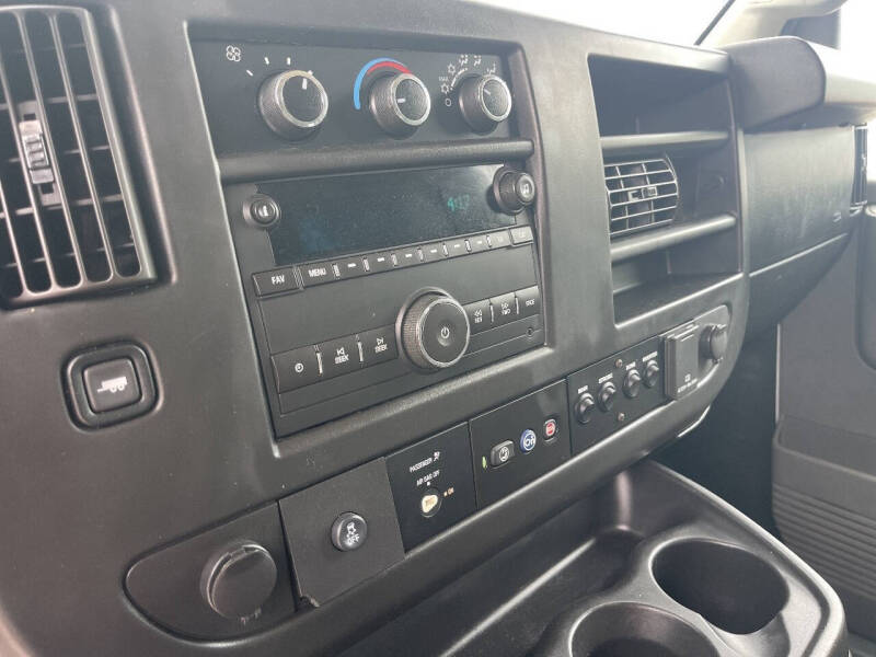 2017 Chevrolet Express 2500