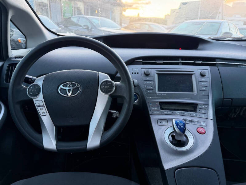 2013 Toyota Prius Three