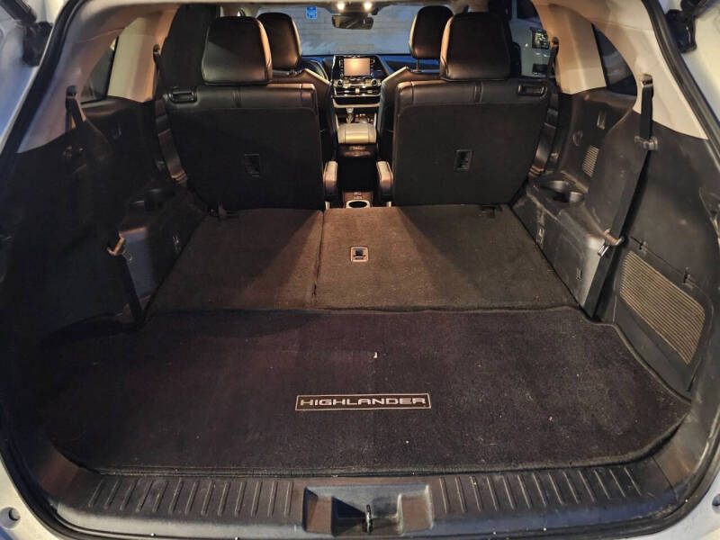 2021 Toyota Highlander Hybrid XLE