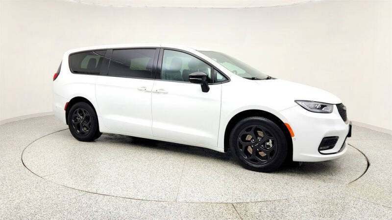 2024 Chrysler Pacifica Plug-In Hybrid