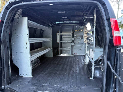 2017 Chevrolet Express 2500