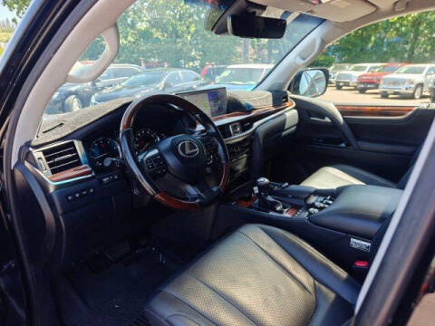 2018 Lexus LX 570
