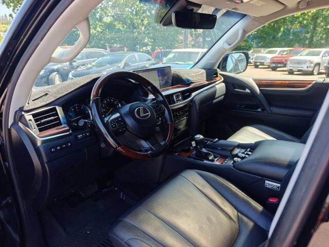 2018 Lexus LX 570