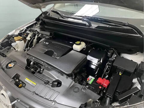 2020 Nissan Pathfinder SV