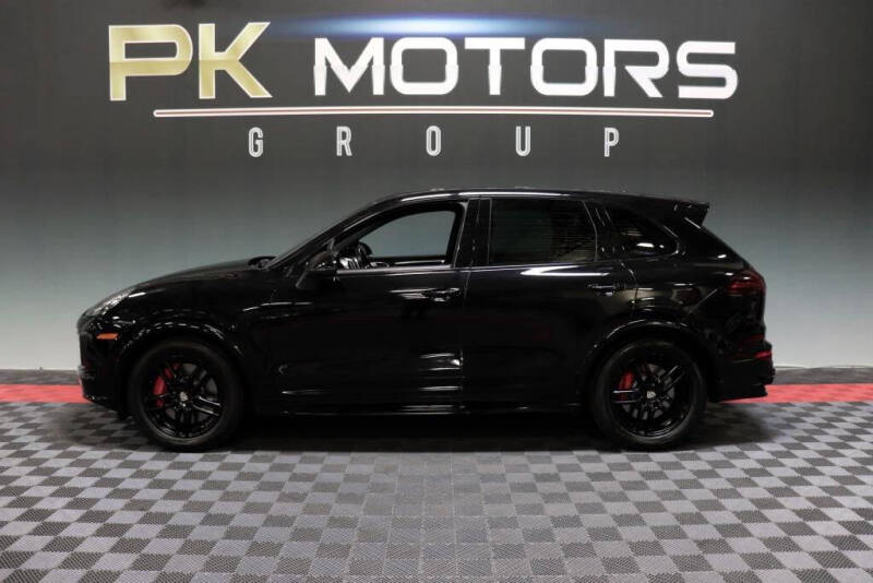 2017 Porsche Cayenne GTS