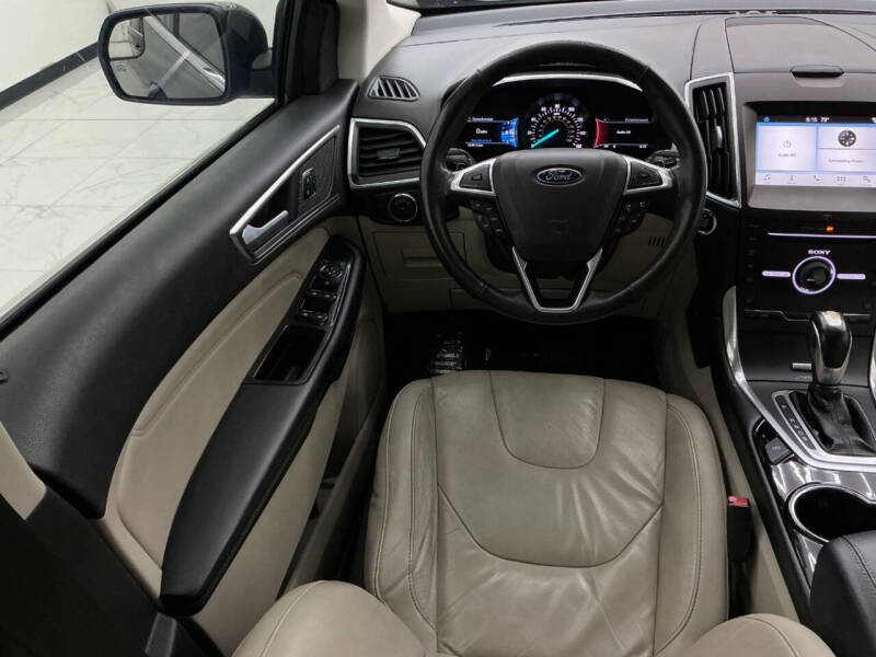 2016 Ford Edge Titanium